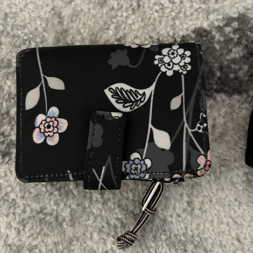 Vera Bradley wallet
